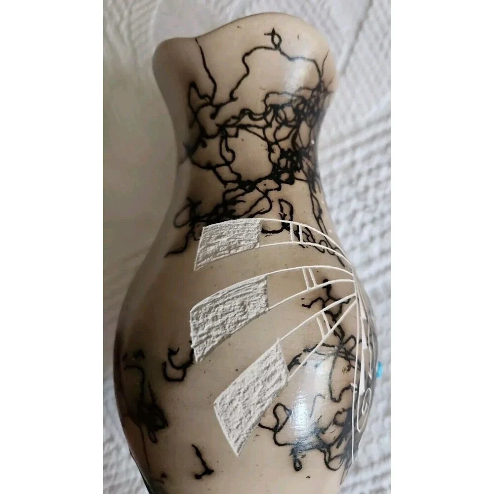Vintage Navajo Horsehair Etched Pottery Vase Signed Numbered 6